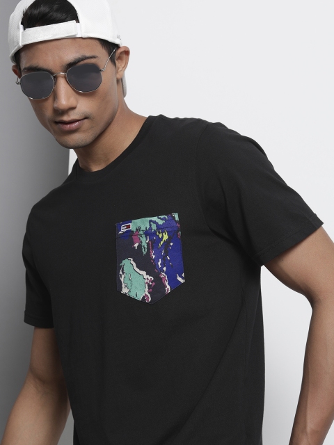 

Tommy Hilfiger Men Black Solid T-shirt with Pocket Detailing