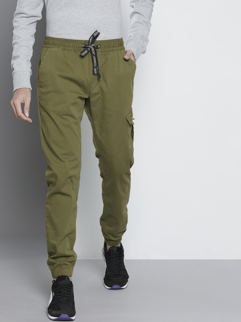 

Tommy Hilfiger Men Olive Green Solid Joggers Trousers