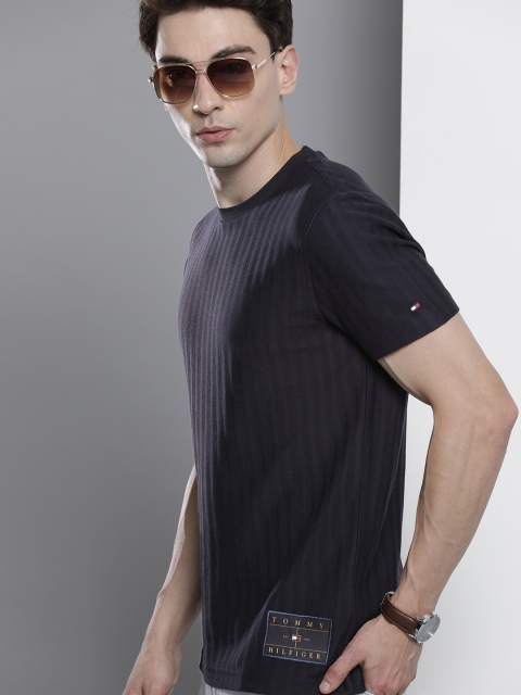 

Tommy Hilfiger Men Navy Blue Striped Pure Round Neck HERRINGBONE Organic Cotton T-shirt