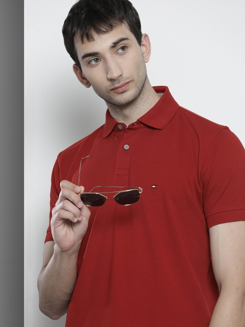 

Tommy Hilfiger Men Red Solid Polo Collar T-shirt