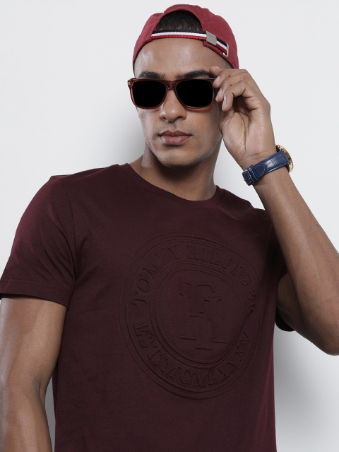 

Tommy Hilfiger Men Burgundy Brand Logo Embossed Pure Cotton T-shirt