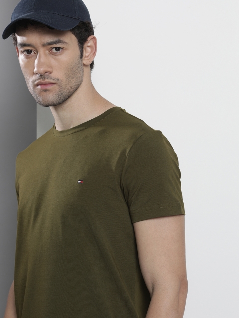 

Tommy Hilfiger Men Olive Green Slim Fit Solid T-shirt