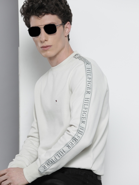 

Tommy Hilfiger Men Beige Side Tape Sweatshirt