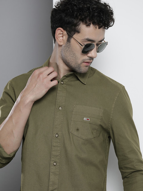 

Tommy Hilfiger Men Olive Green Solid Casual Shirt