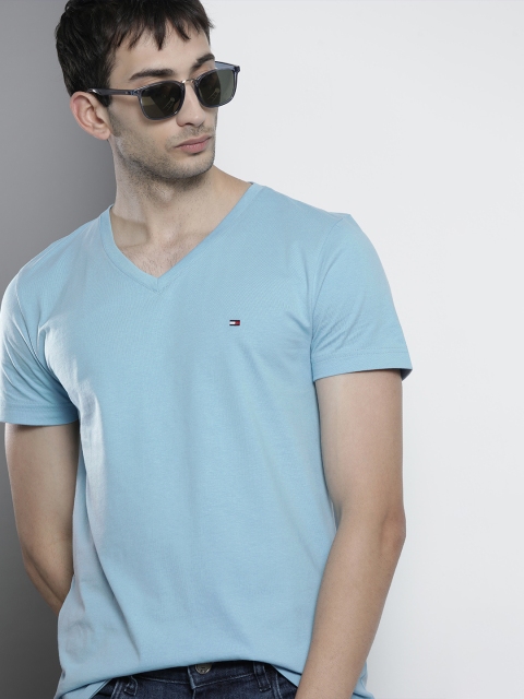 

Tommy Hilfiger Men Blue V-Neck Organic Cotton T-shirt