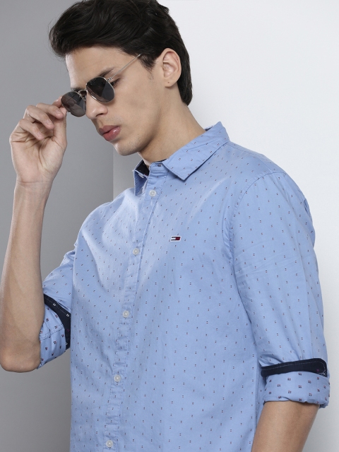 

Tommy Hilfiger Men Blue Self-Design Slim Fit Pure Cotton Casual Shirt