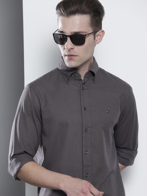 

Tommy Hilfiger Men Black Opaque Casual Shirt