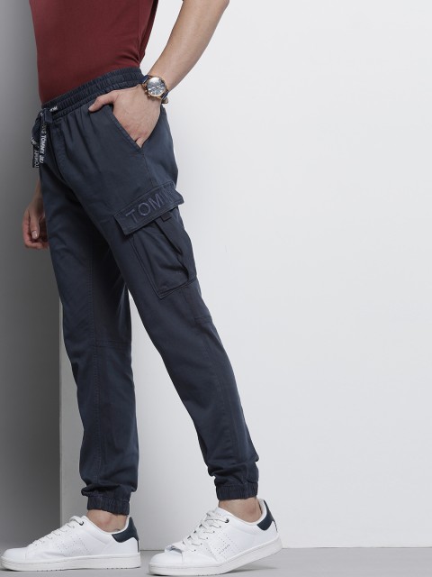 

Tommy Hilfiger Men Navy Blue Cargos Trousers