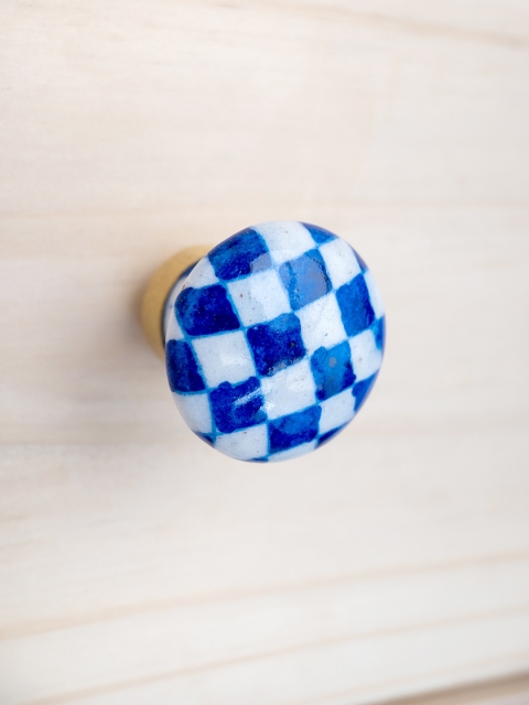 

Neerja White & Blue Checked Jaipur Blue Pottery Handmade Cabinet Knob - Small