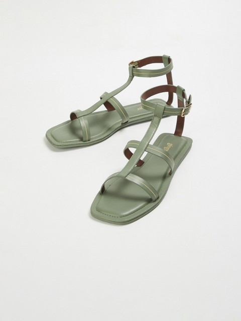 

Ginger by Lifestyle Women Green T-Strap Flats with Buckles