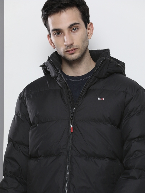 

Tommy Hilfiger Men Black Hooded Puffer Jacket