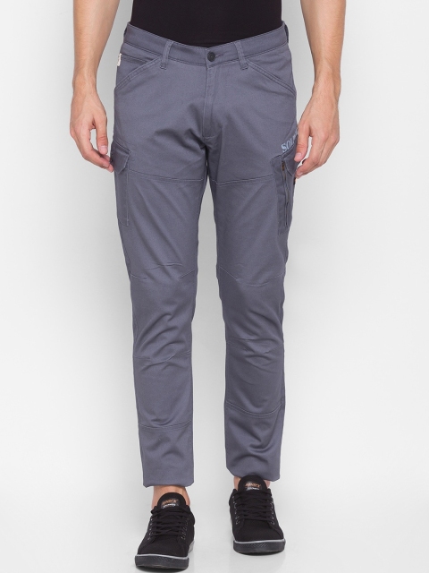 

SPYKAR Men Grey Pure Cotton Cargos Trousers