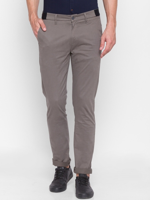 

SPYKAR Men Grey Slim Fit Pure Cotton Trousers