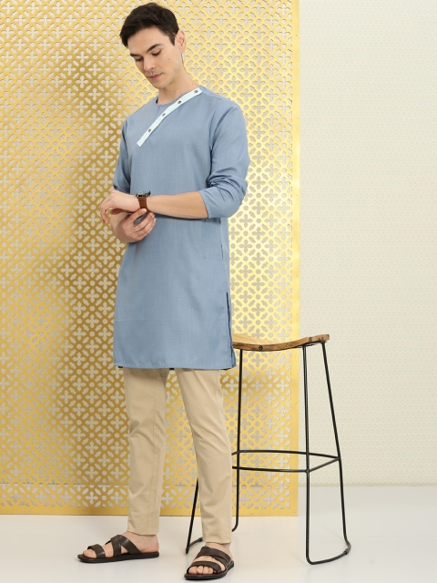 

Ode by House of Pataudi Men Blue Kurta