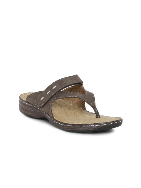 

Catwalk Women Brown Solid Flats