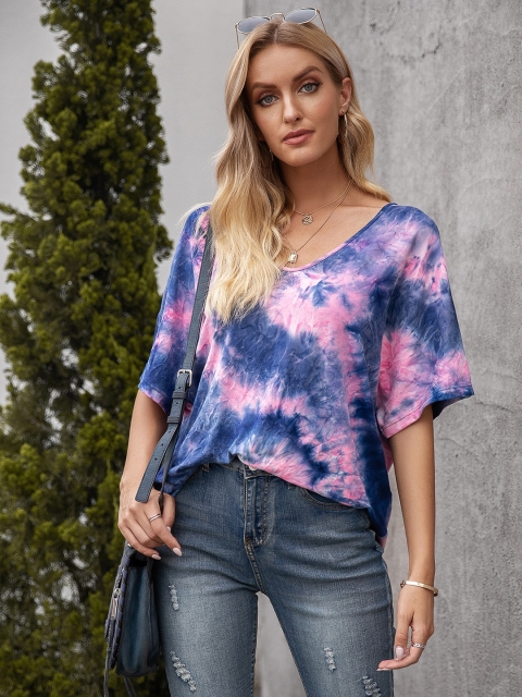 

URBANIC Women Blue & Pink Dyed V-Neck Relaxed Fit Extended Sleeves T-shirt