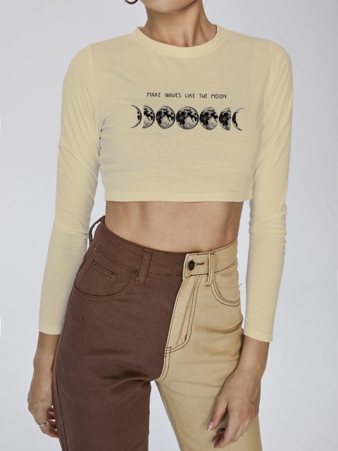 

URBANIC Women Beige & Black Cotton Printed Slim Fit Cropped T-shirt