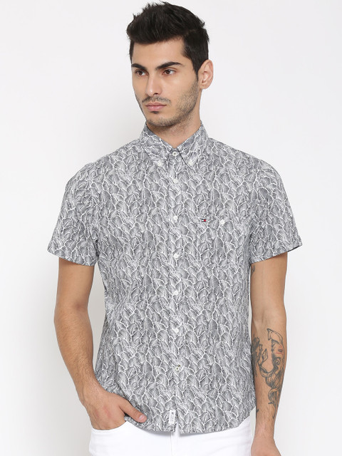

Tommy Hilfiger Men White Slim Printed Casual Shirt