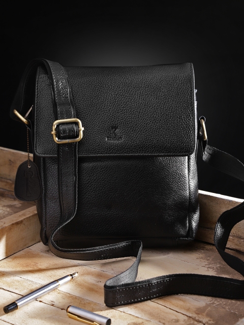 

K London Unisex Black Textured Messenger Bag