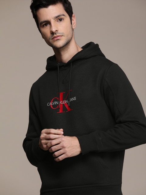 

Calvin Klein Jeans Men Black Printed Hooded Sweatshirt