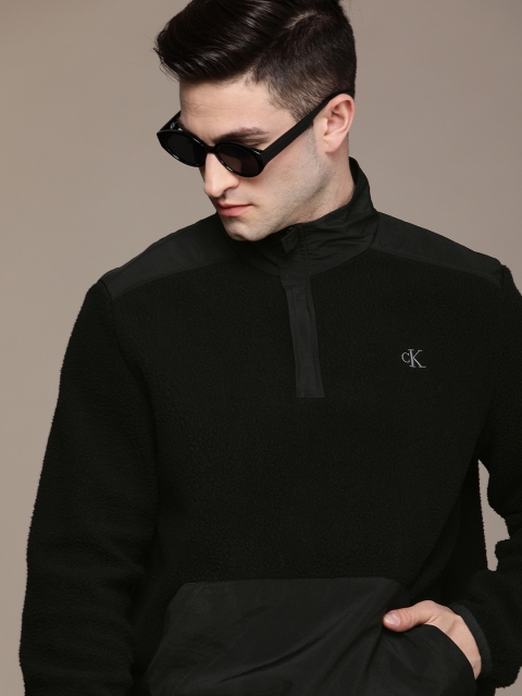 

Calvin Klein Jeans Men Black Solid Mock-Collar Pullover Sweatshirt