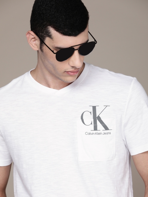 

Calvin Klein Jeans Men White Brand Logo Printed T-shirt