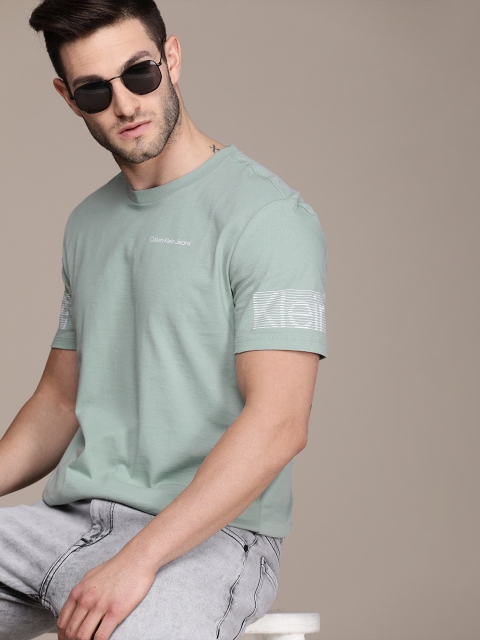 

Calvin Klein Jeans Men Green T-shirt with Printed Detailing