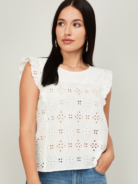 

Bossini White Schiffli Regular Top