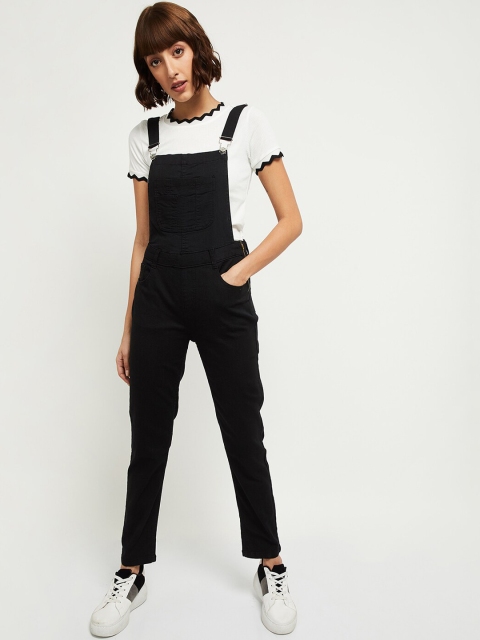 

max Women Black Solid Dungarees