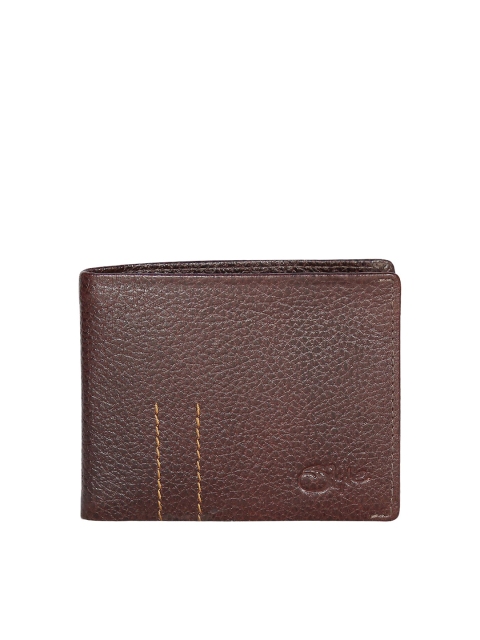 

Style SHOES Men Maroon Textured Leather Two Fold Wallet