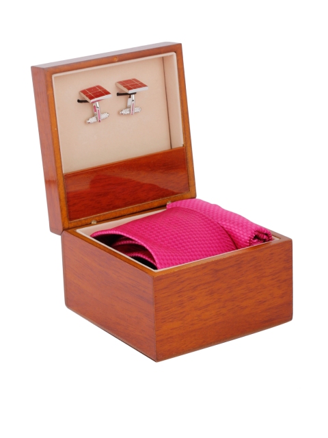 

Alvaro Castagnino Men Pink Accessory Gift Set
