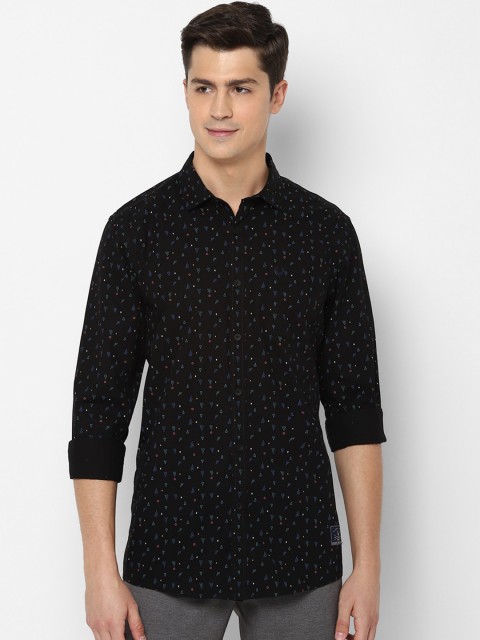 

Solly Jeans Co Men Navy Blue Opaque Printed Casual Shirt