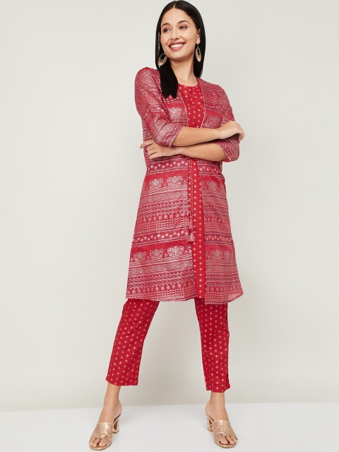 

Melange by Lifestyle Women Fuchsia Printed Panelled Kurti with Trousers & With Dupatta