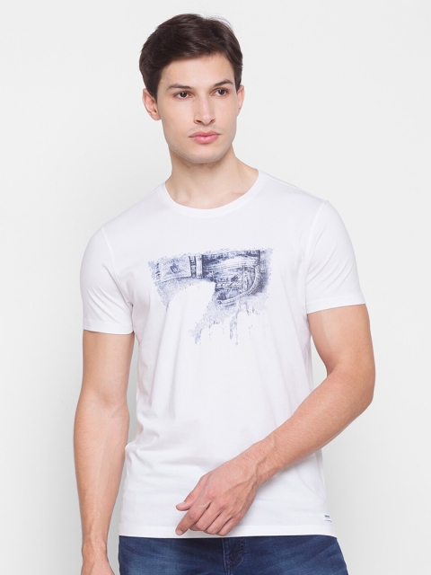 

SPYKAR Men White Typography Printed Slim Fit T-shirt