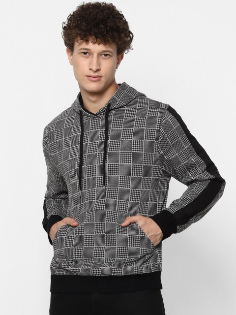 

MARCA Disati Men Black Checked Sweatshirt
