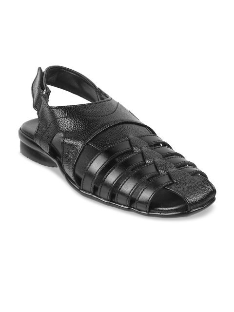 

WALKWAY Men Black Woven Design Trekking Shoes