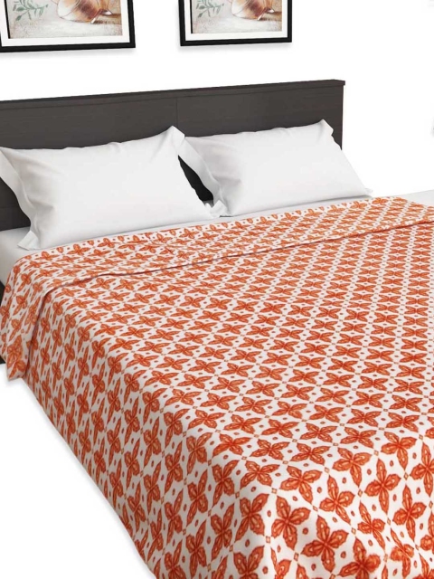 

Home Centre Red Summer 260 GSM Double Bed Quilt