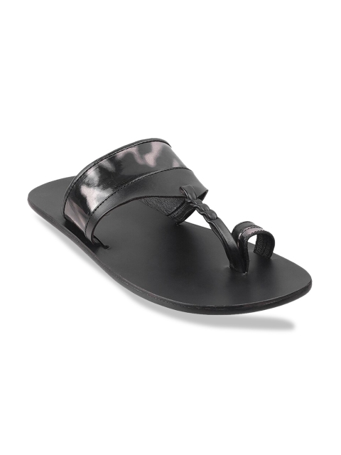 

Metro Men Black Leather Comfort Sandals