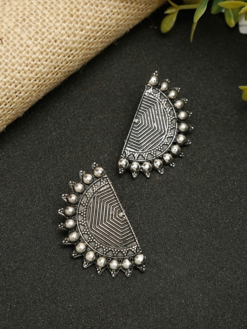 

NEUDIS Silver-Toned Geometric Drop Earrings