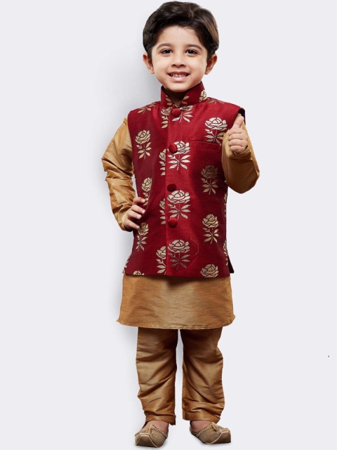 

VASTRAMAY Boys Gold-Toned Floral Regular Kurta with Pyjamas