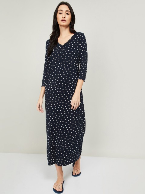 

Ginger by Lifestyle Navy Blue Printed Nightdress