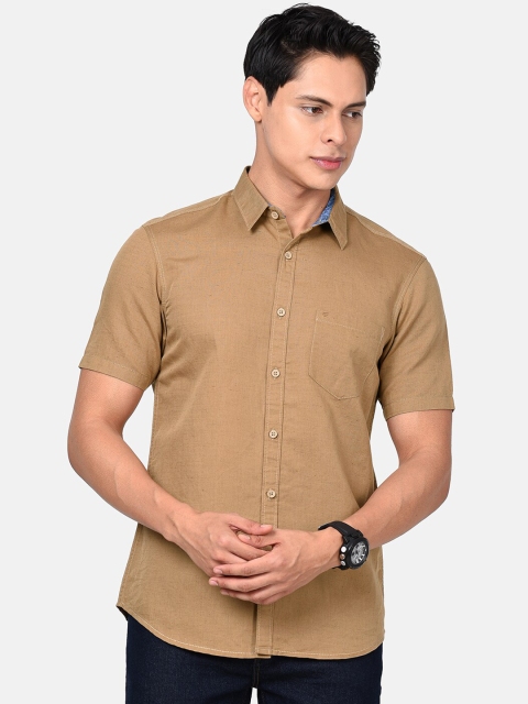 

t-base Men Brown Regular Fit Solid Casual Shirt