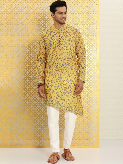 

Ode by House of Pataudi Men Yellow Floral Printed Floral Kurta