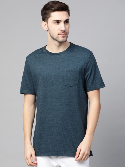 

Marks & Spencer Men Green Pockets T-shirt