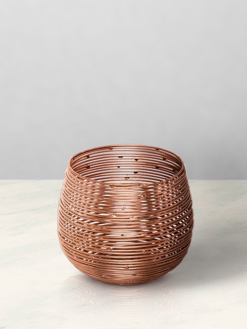

Living scapes by Pantaloons Rose Gold-Toned Solid Mesh Candle Holder