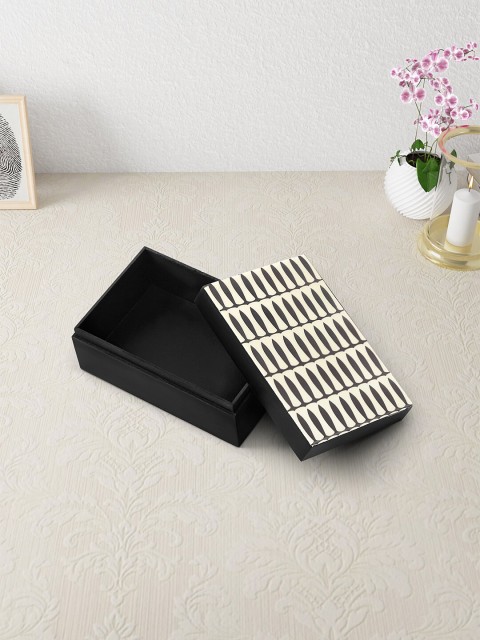 

Living Scapes by Pantaloons Black & White Printed Decorative Box
