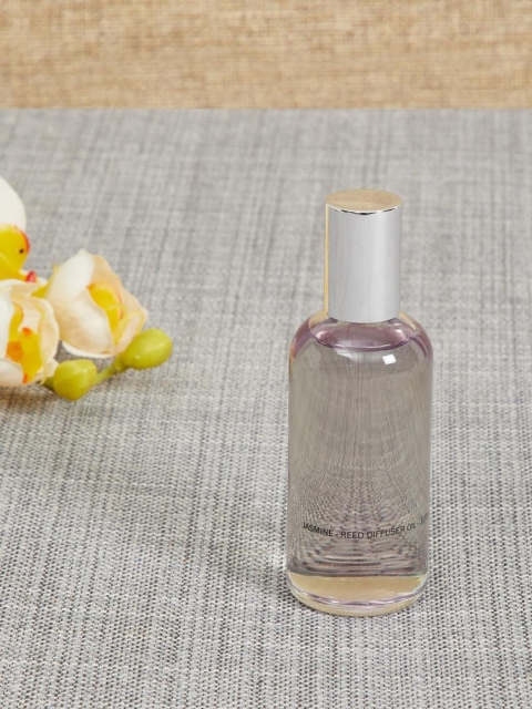 

Home Centre White Serene Naomi Floral Aroma Reed Diffuser Oil