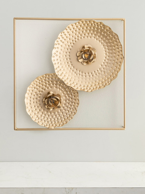 

Home Centre Gold-Toned Iliano Floral Round Multi-Plate Wall Art