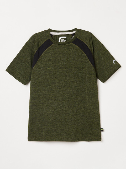 

Fame Forever Active Boys Olive Green Drop-Shoulder Sleeves Applique T-shirt