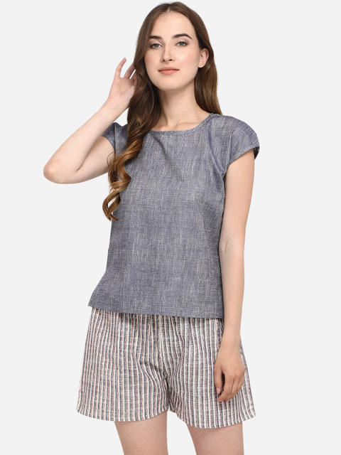 

Mesmora Women Grey Self-Design Handloom Cotton Night suit